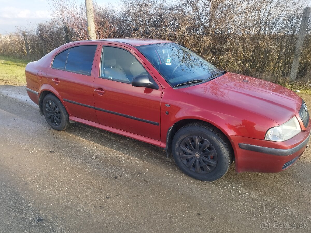 Octavia 1.6 benzín 74kW NOVÁ STK