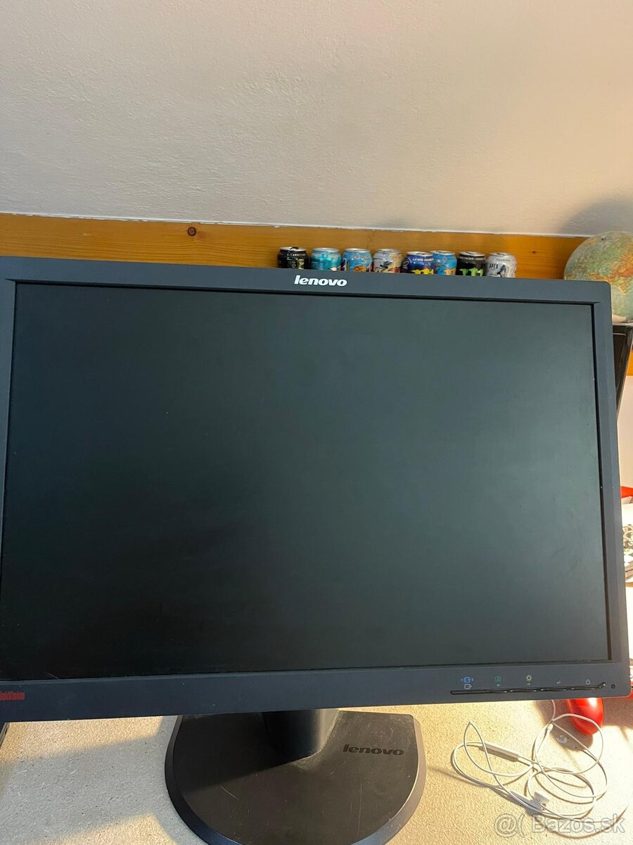 Monitor Lenovo