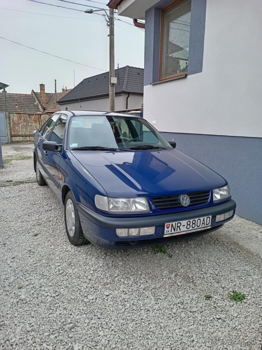 Volkswagen Passat B4 1.8 benzín CL 66KW