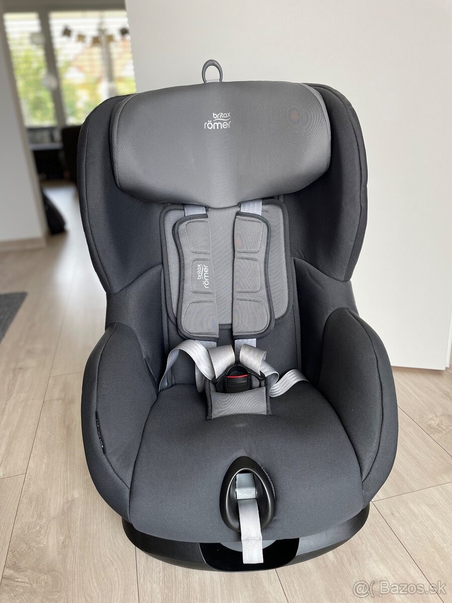 Britax Römer TRIFIX 2 i-SIZE