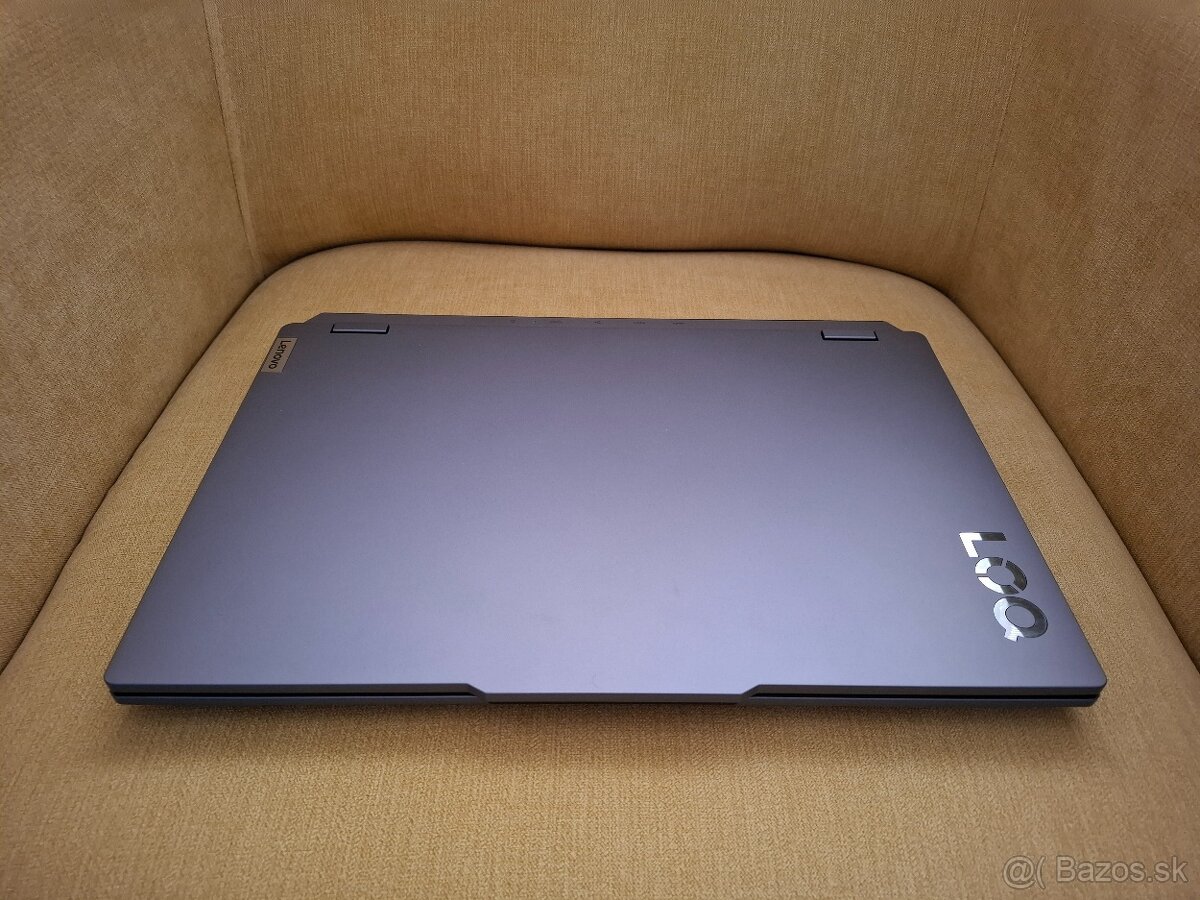 Lenovo Loq 15IRX9