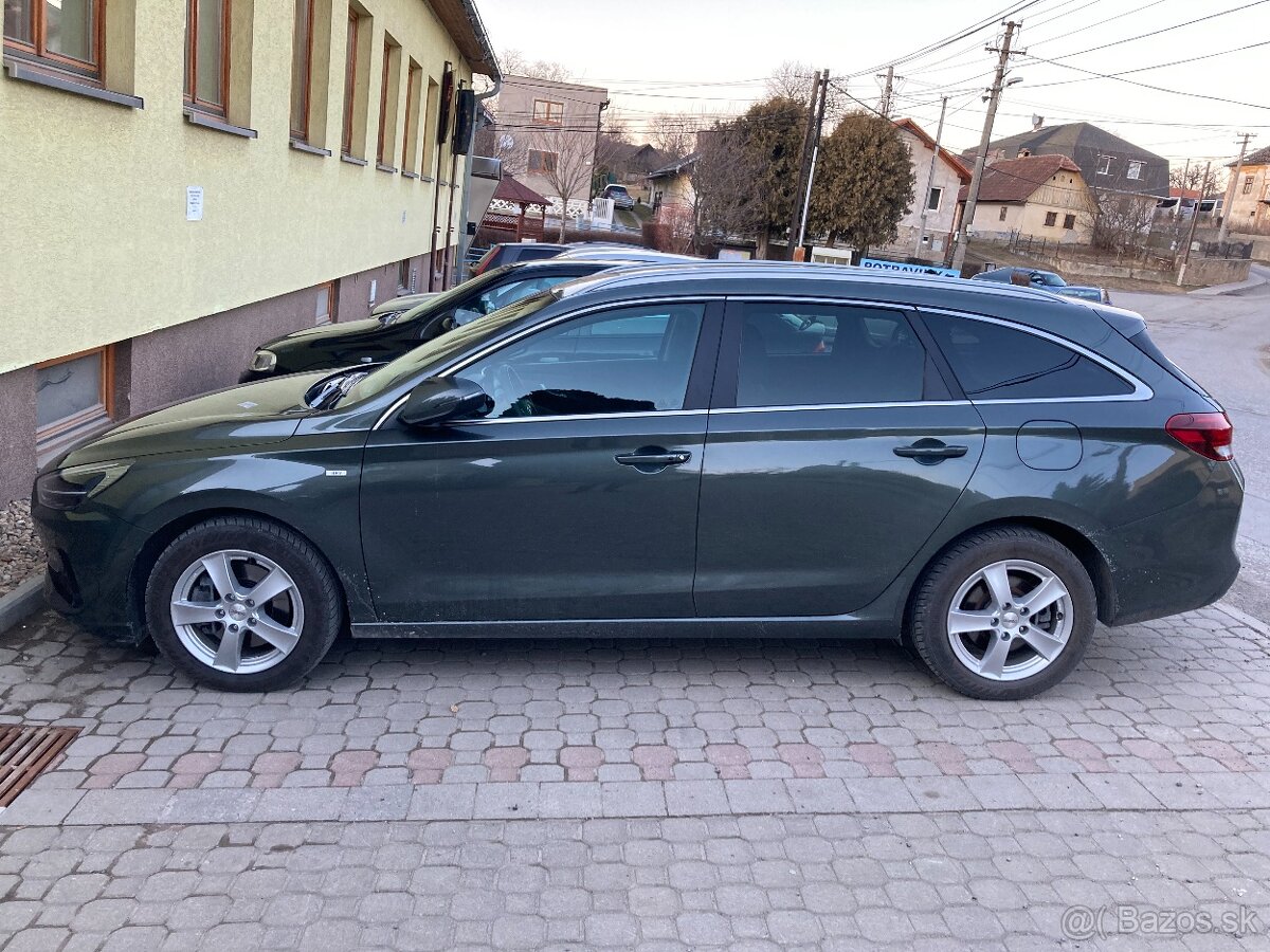 Hyundai i30 kombi 48V Mild Hybrid DCT 1,5 T-GDi 117kW