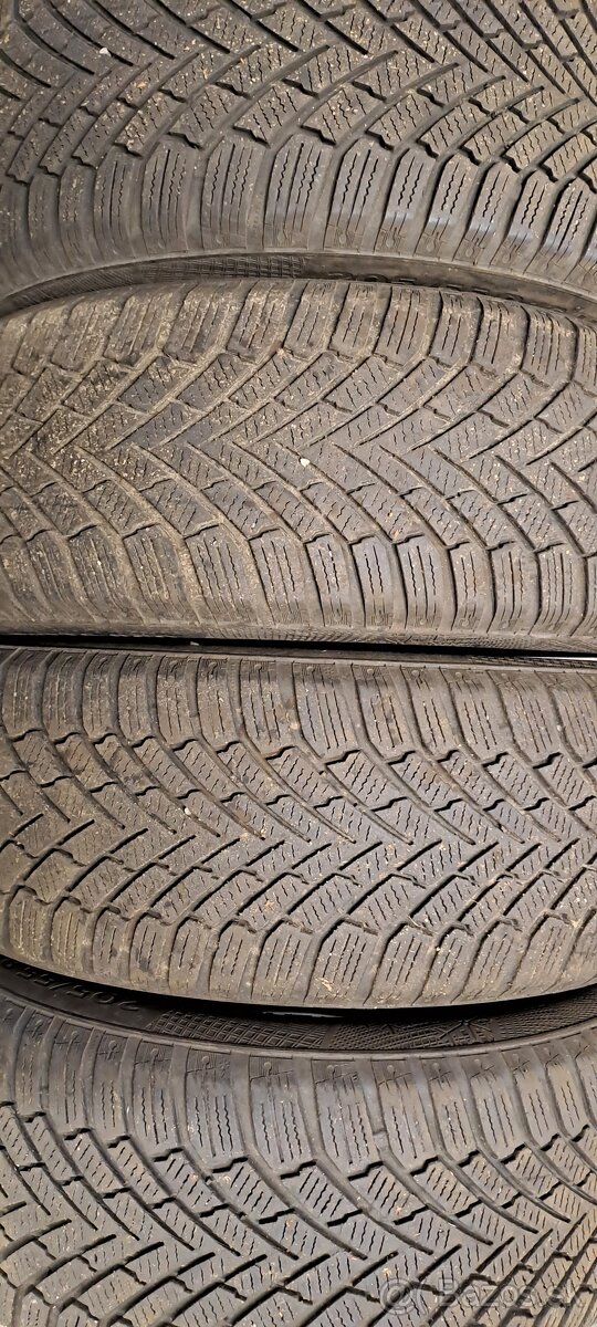 Predám 4ks jazdené zimné 205/55r16-91H Continental