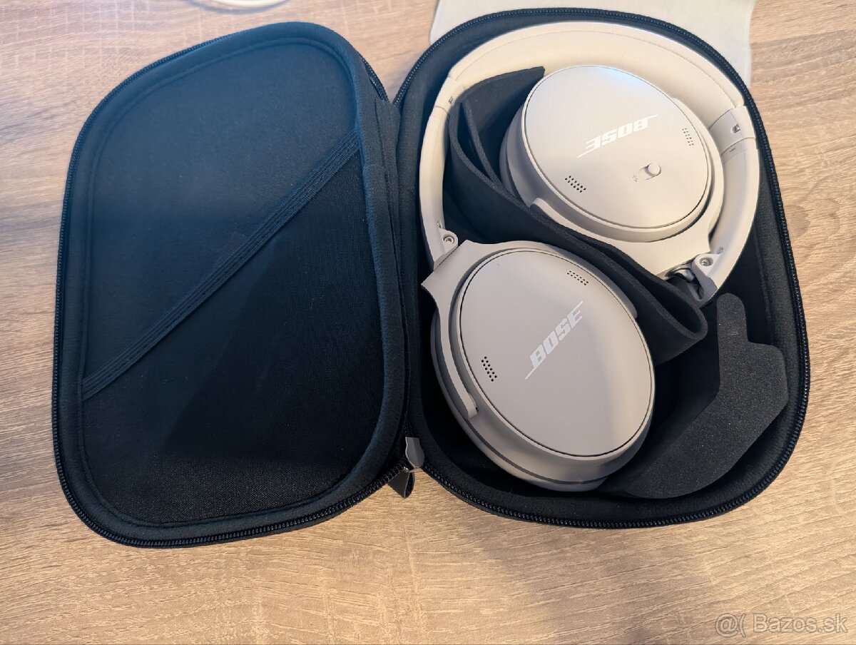 Bose quietcomfort  Headphones