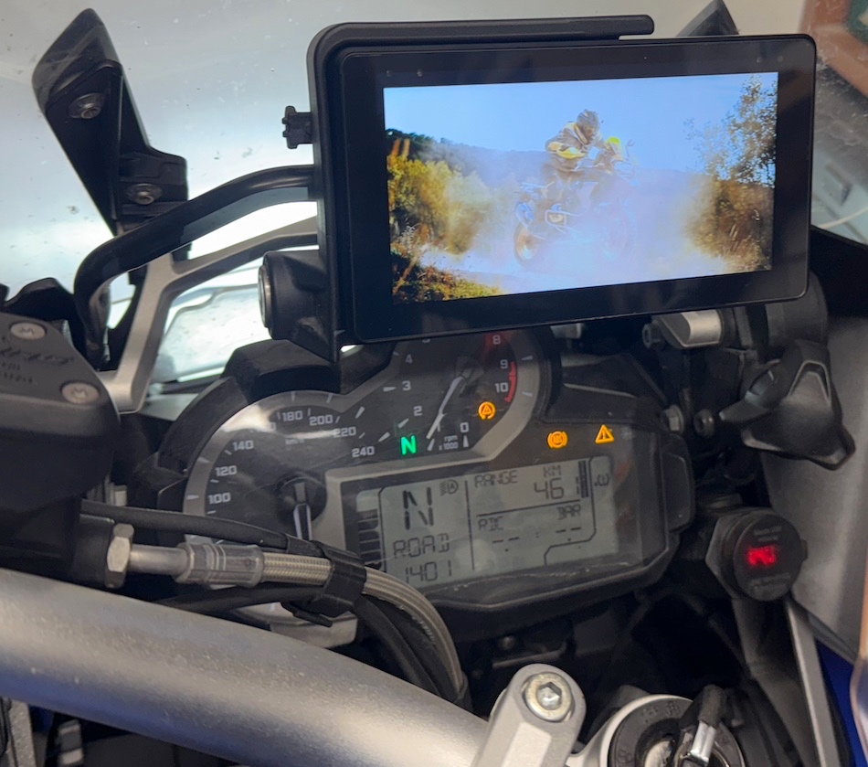 predám Motorcycle Carplay pre BMW R1200GS