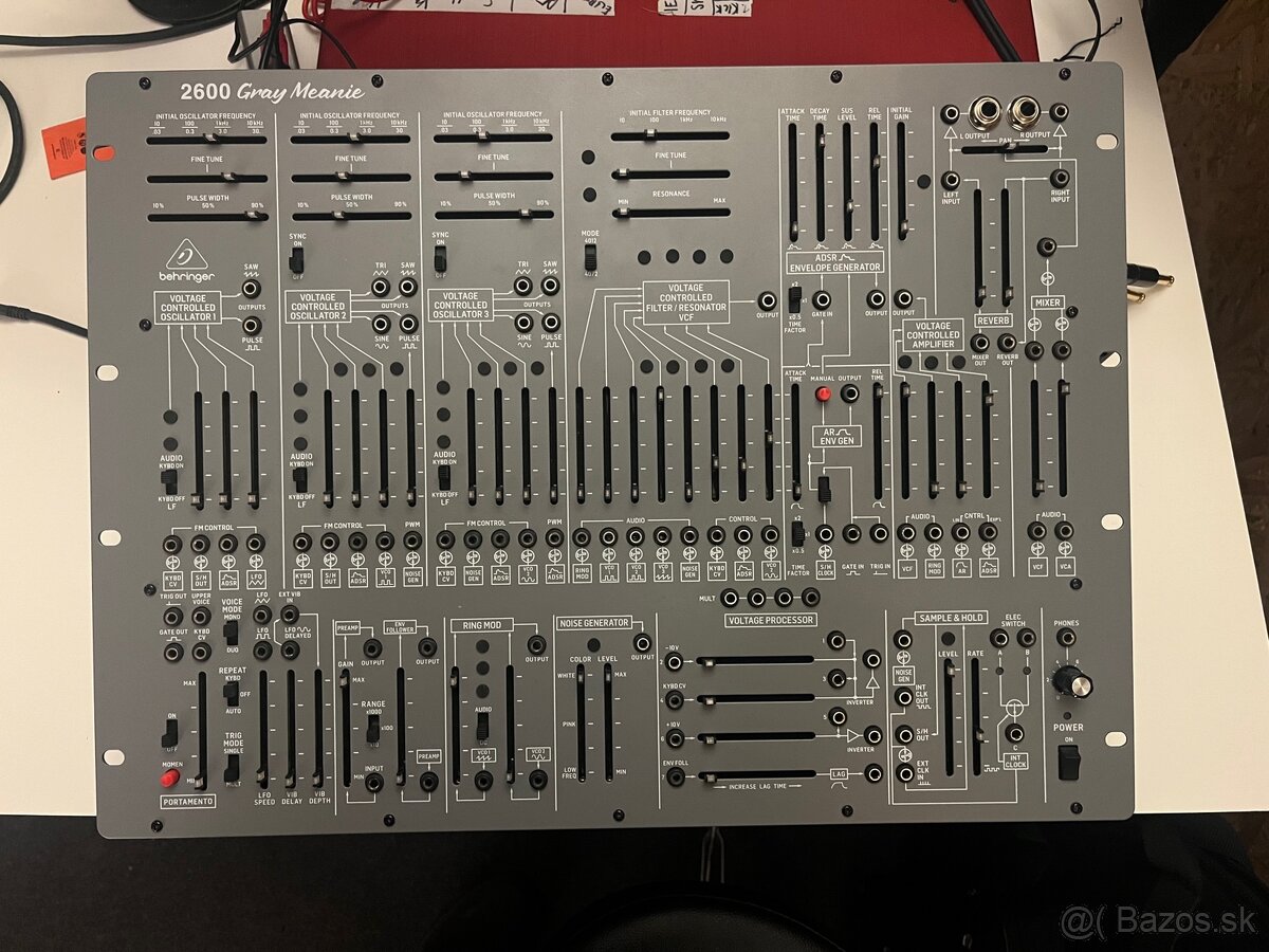 Behringer 2600 Gray Meanie