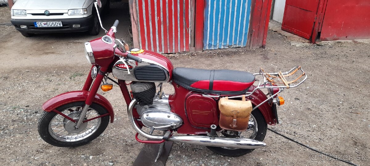 Jawa 250/592