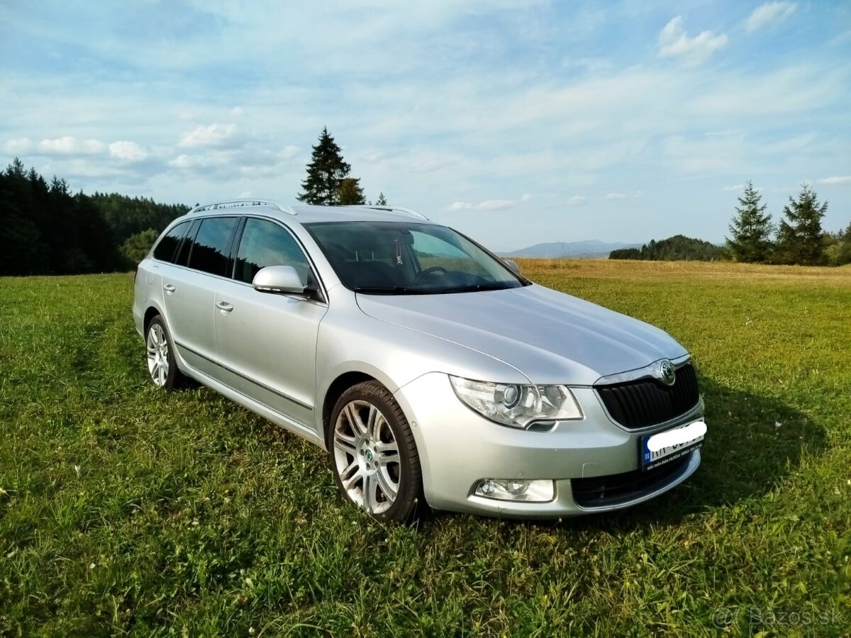 ŠKODA Superb Kombi 2.0 TDI 4x4 (2011)