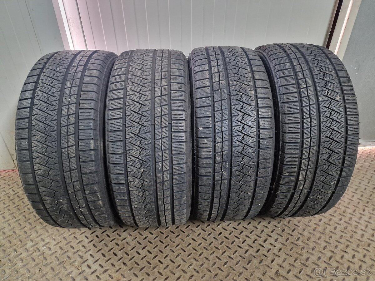 245/40 R20 Triangle Snowlink