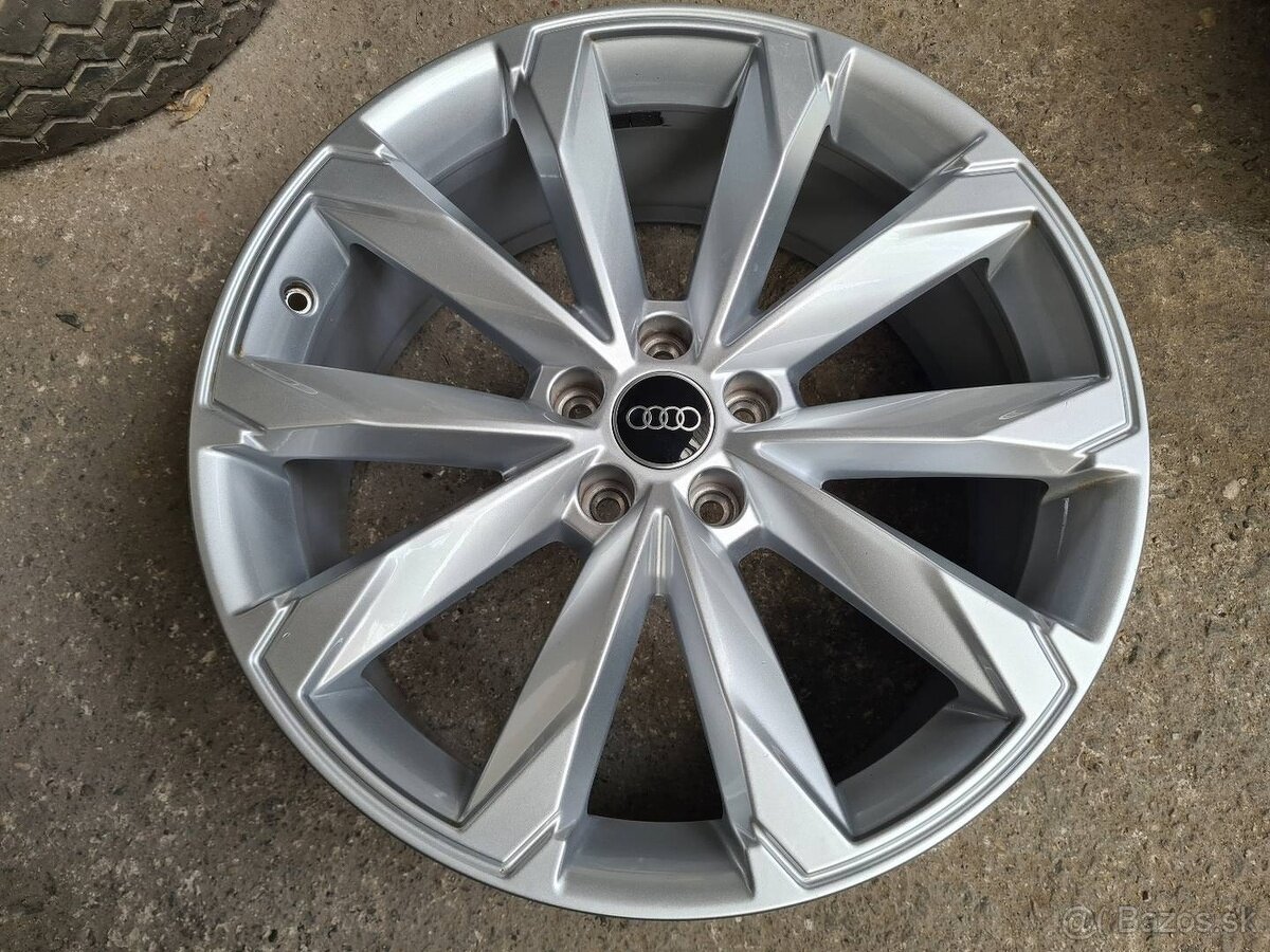 5x112 r20 ET37 x 8,5J elektróny originál AUDI