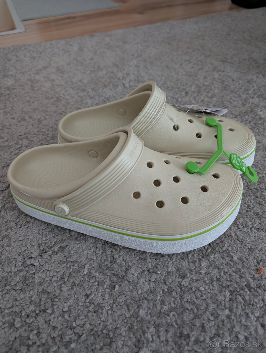 Crocs