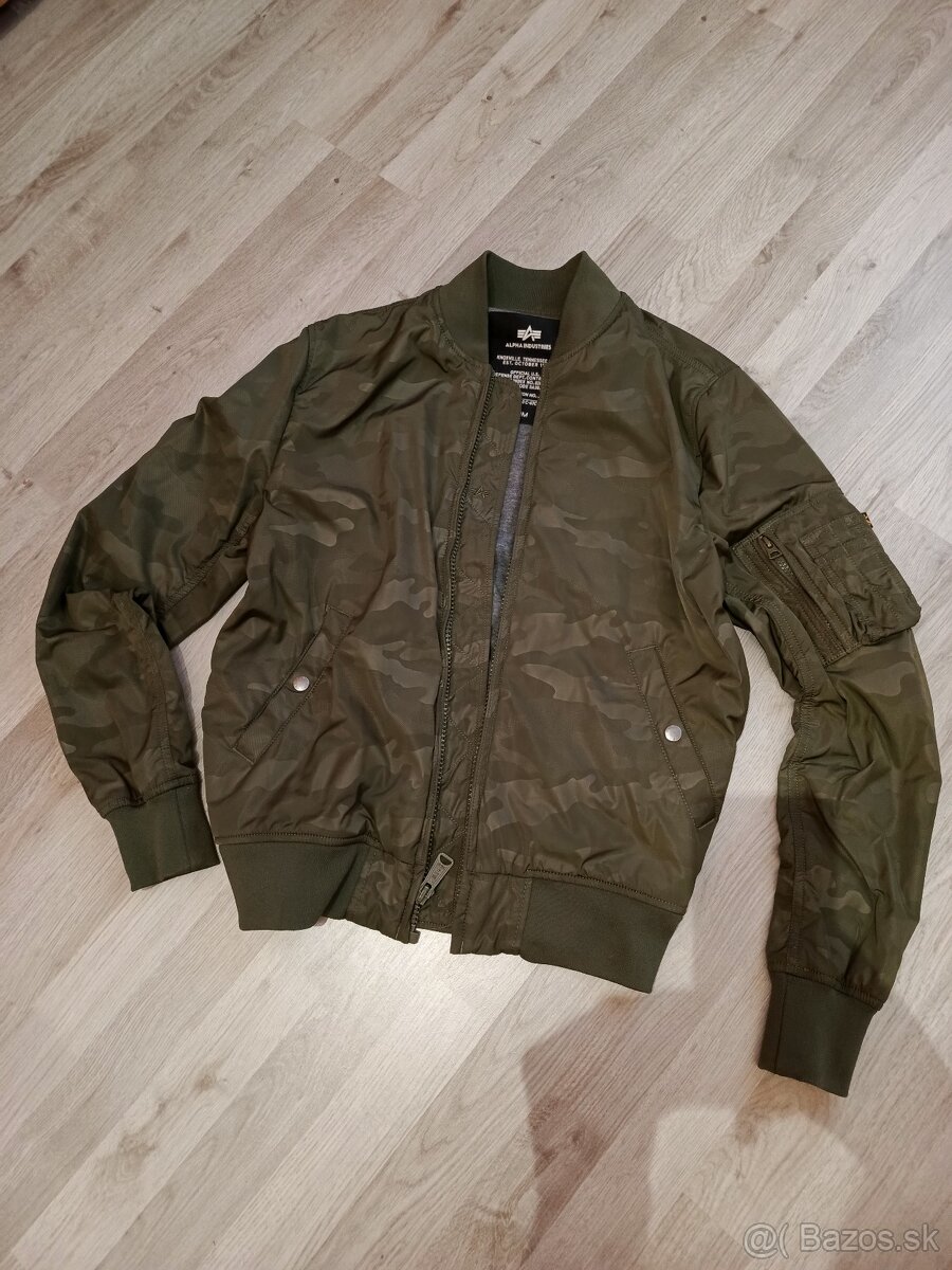 Alpha Industries camo bunda