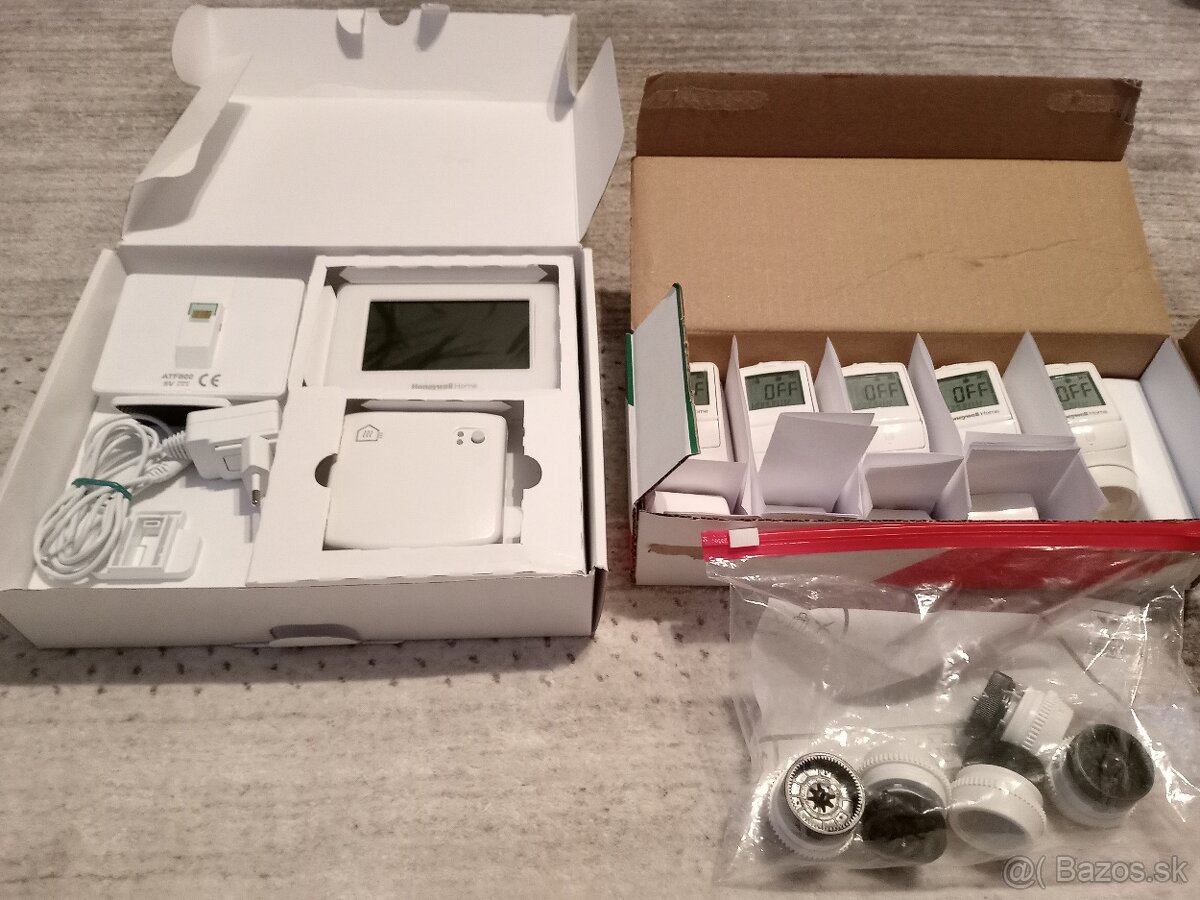 Honeywell Evohome Starter Set 3 + 2 x HR92EE hlavica