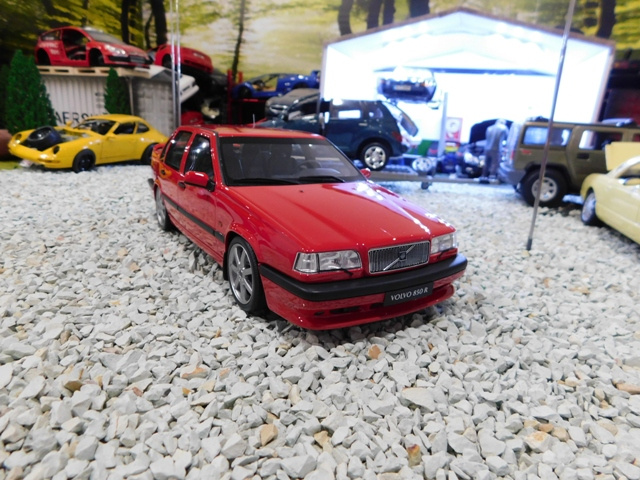 model auta Volvo 850R Sedan Otto mobile 1:18