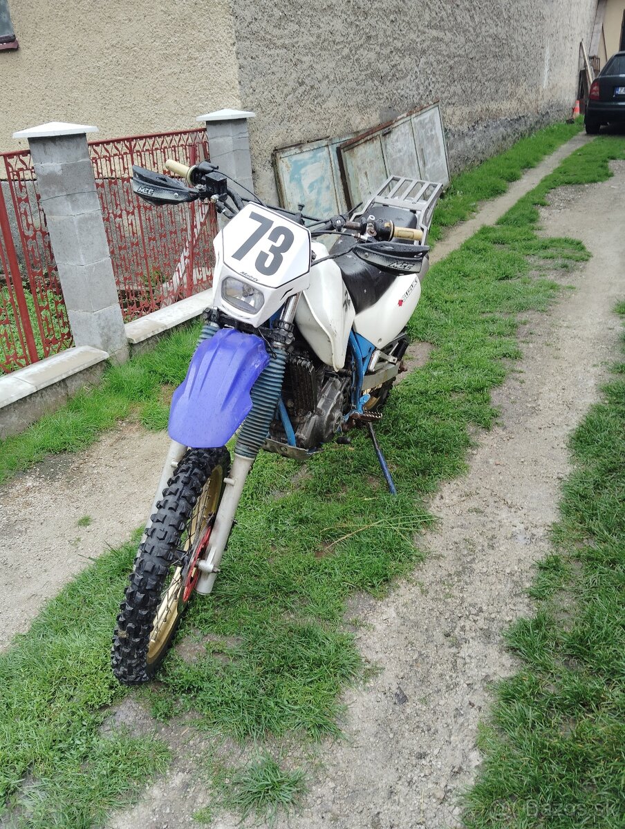 Suzuki dr 650