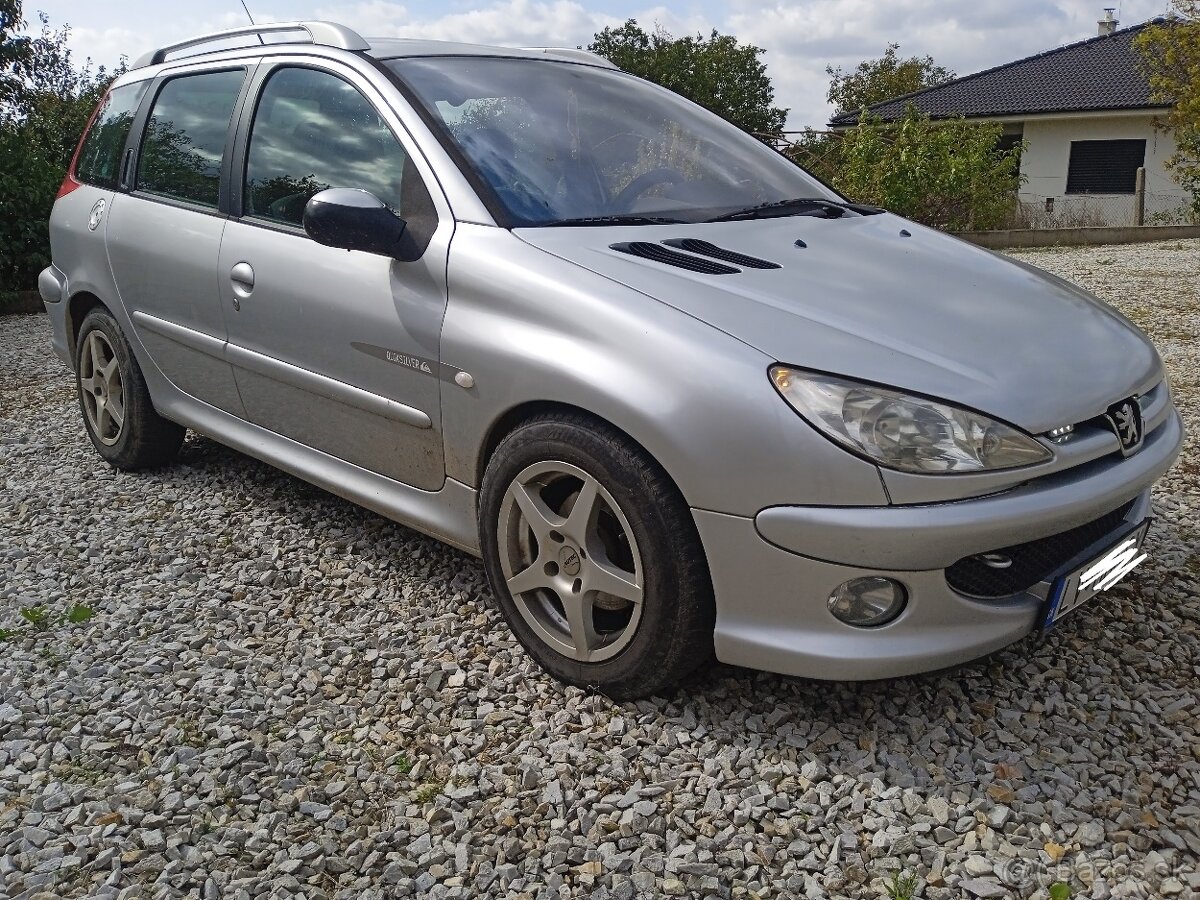 Peugeot 206 SW.