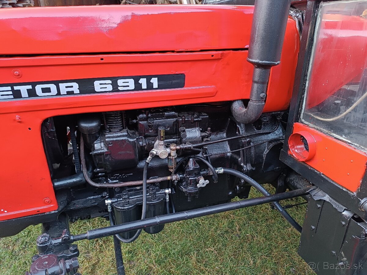 Zetor 6911