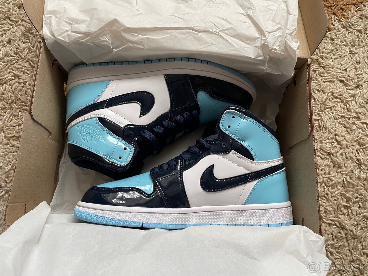 Air Jordan 1 mid Blue Chill