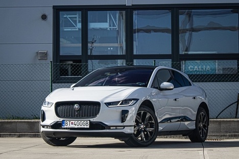 Jaguar I-Pace EV400 90 kWh SE AWD A/T /AJ NA SPLÁTKY/