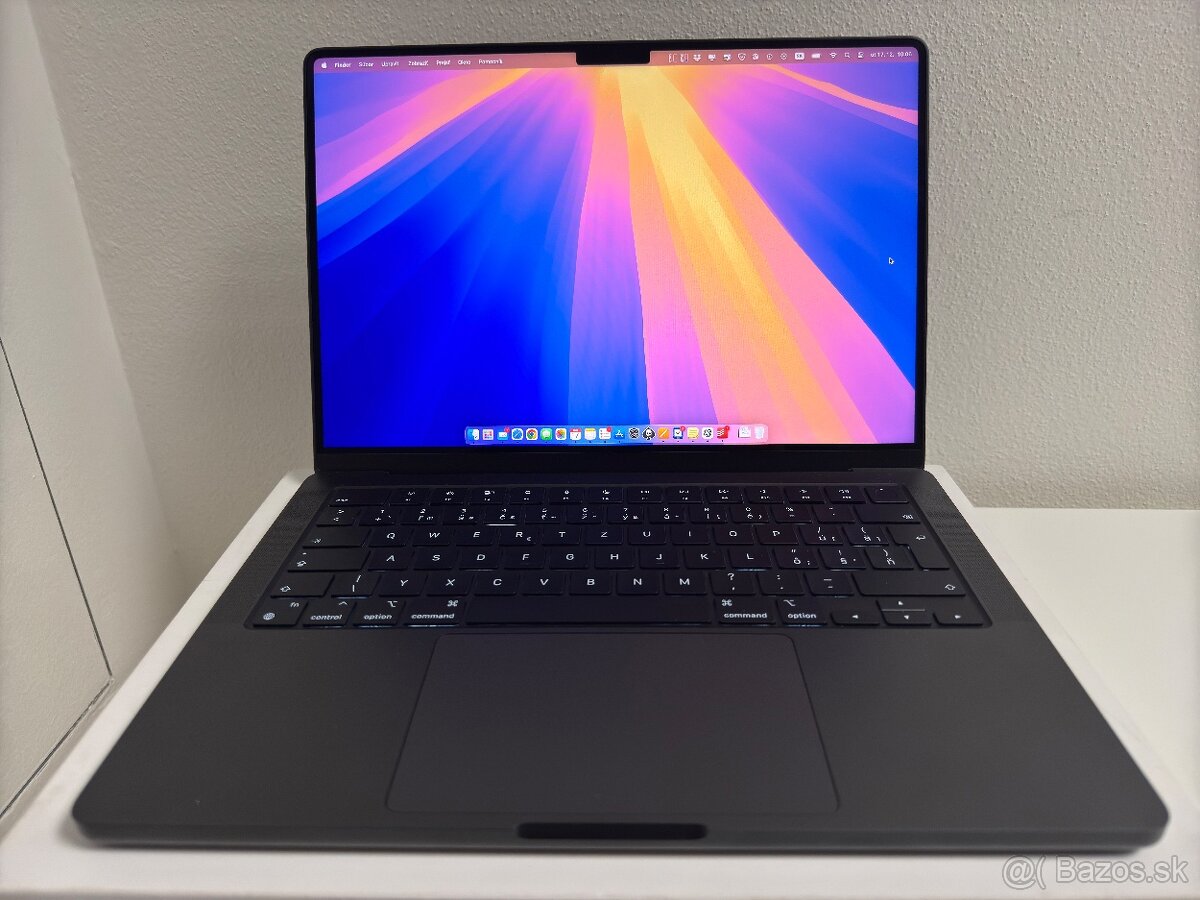 MacBook Pro 14” M3 Pro Space Black - záruka 06/2026