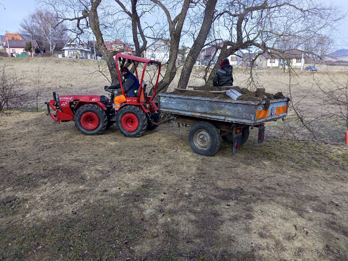 Vlečka za traktor.