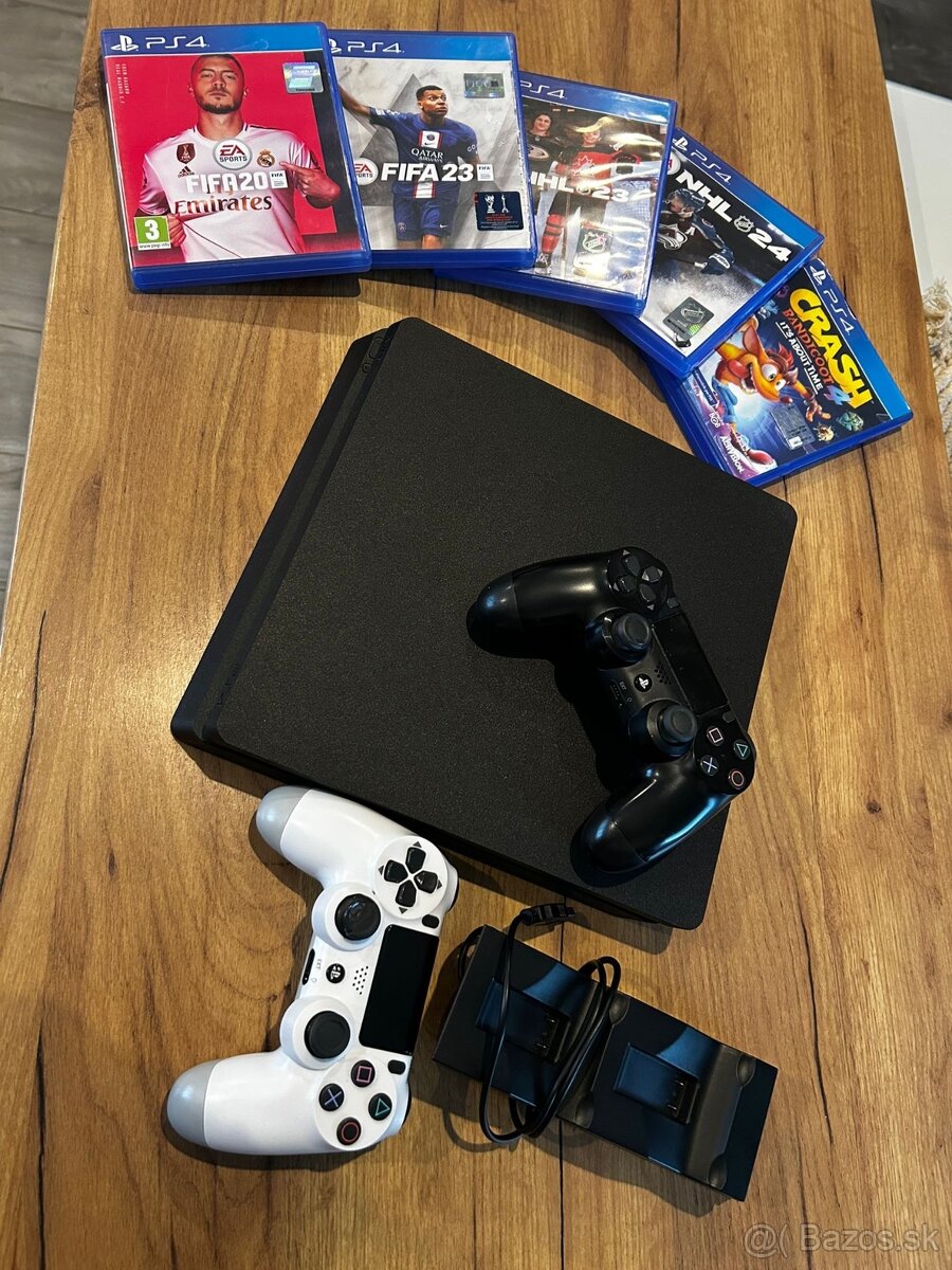 Playstation 4 slim + hry ps4