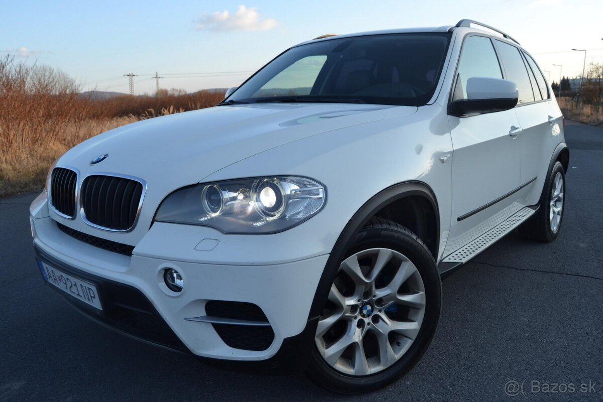 BMW X5 3.0 D xDrive, MODEL 2011, NAVI, KOŽA, BIXENÓNY, ŤAŽNÉ