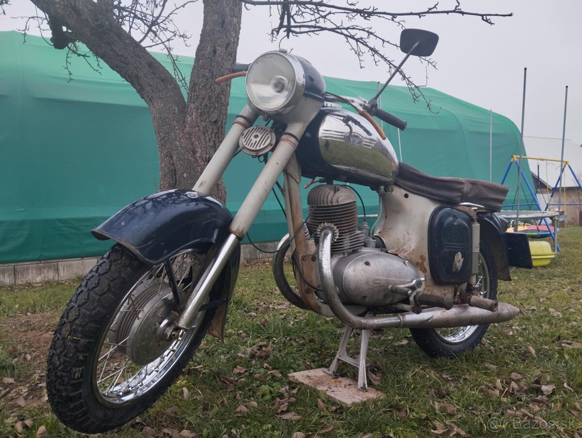 Jawa 250 353 Normandia s TP a EČ.