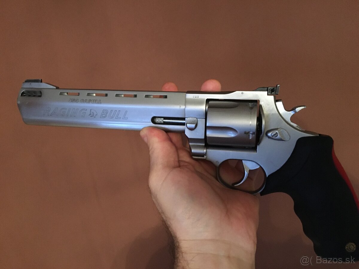 Taurus RAGING BULL 454 casull