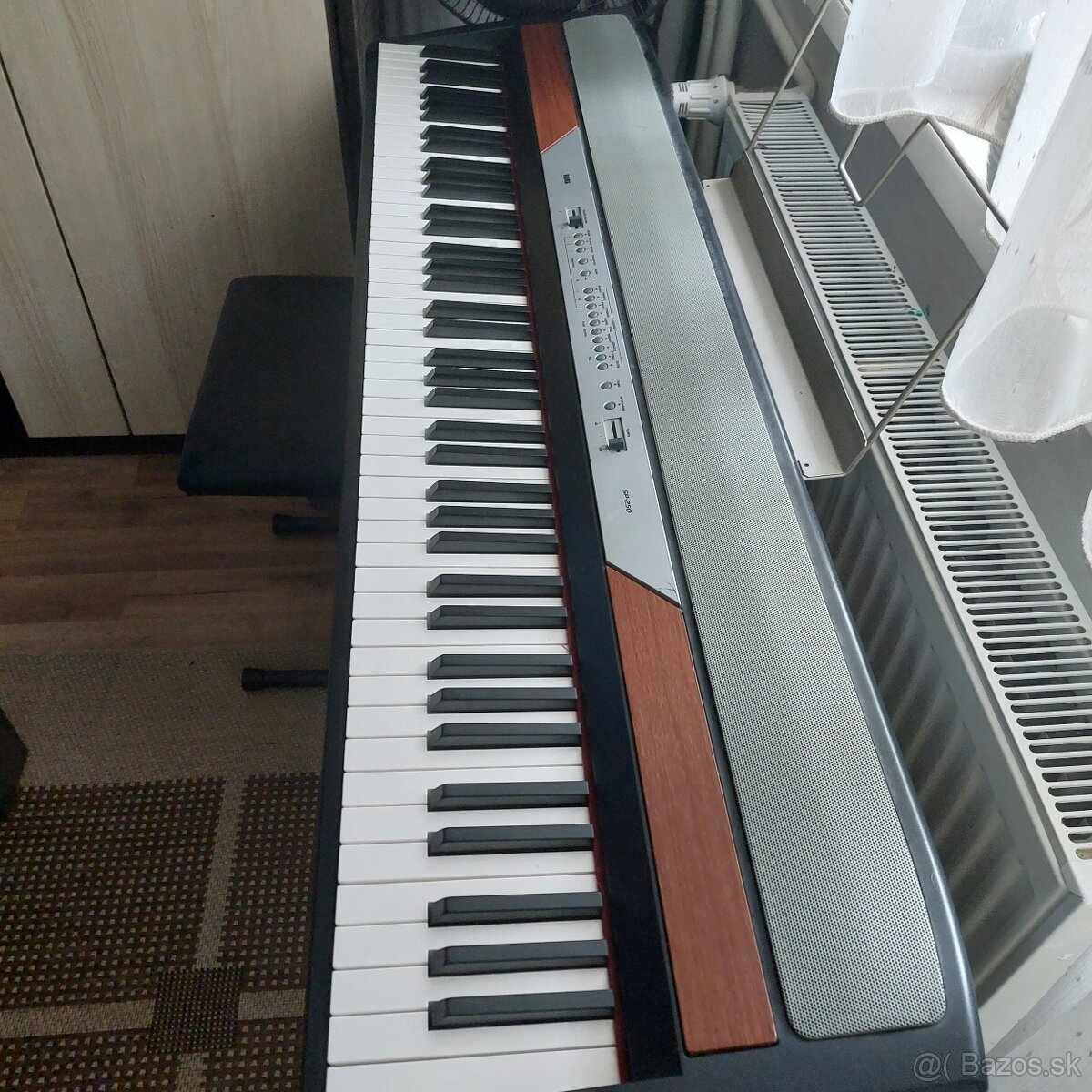 Prenosné digitálne piano Korg SP-250