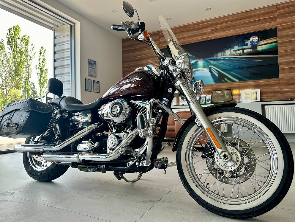 Harley-Davidson Dyna Super Glide