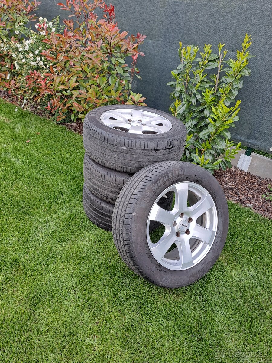 Autec hlinikove disky a Michelin 235/55/R17