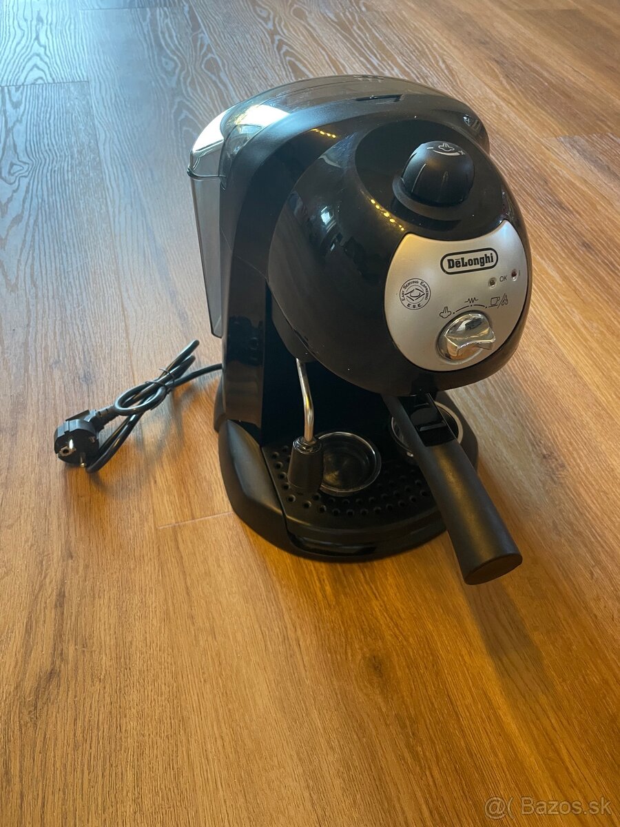 Pákový kávovar DeLonghi