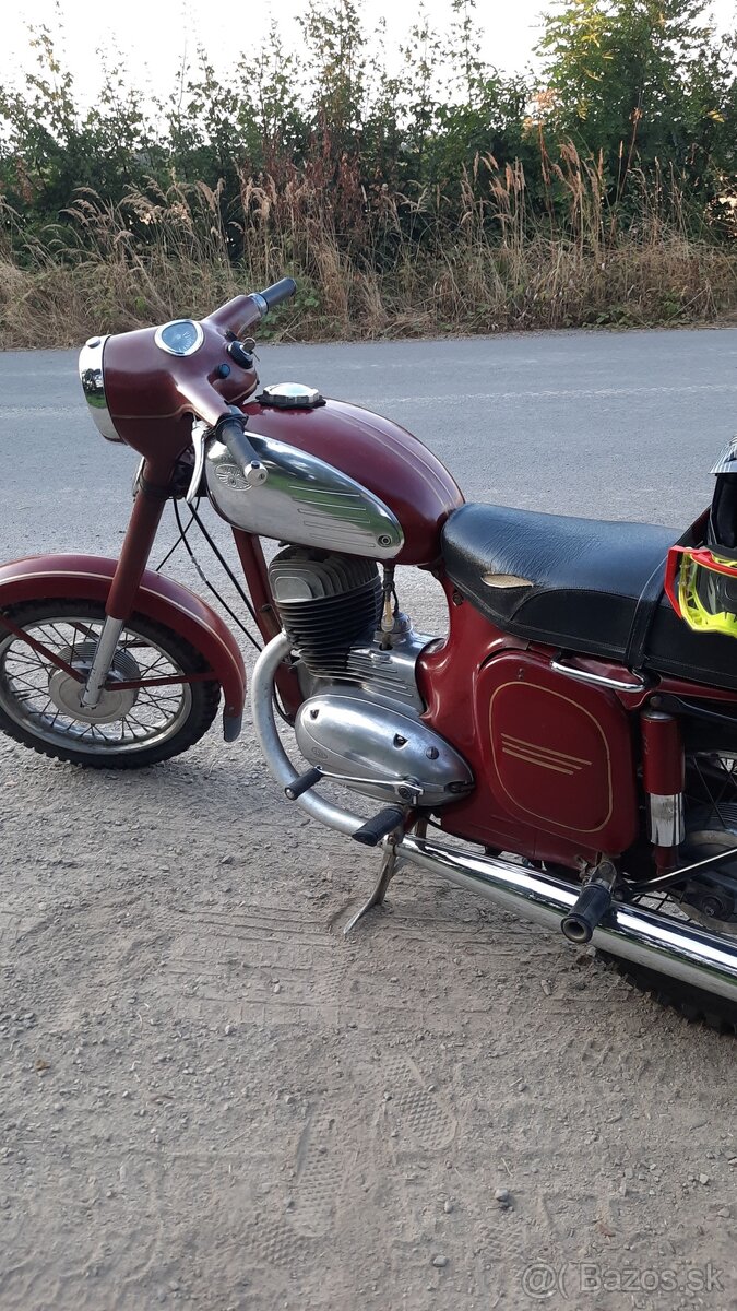 Jawa 250 559