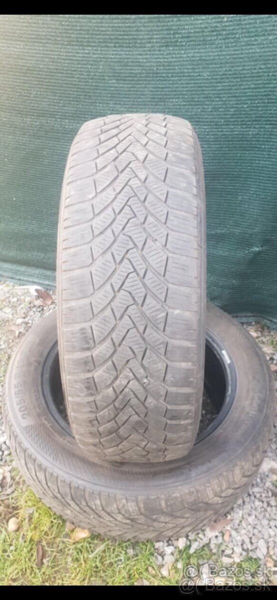 Predam zimné 205/55 R16 2ks