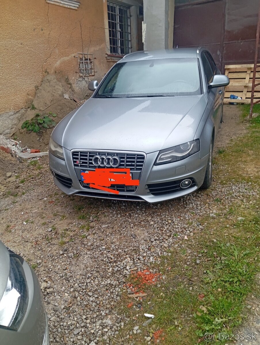 Predám ľavé svetlo Audi A4 b8 bixenon