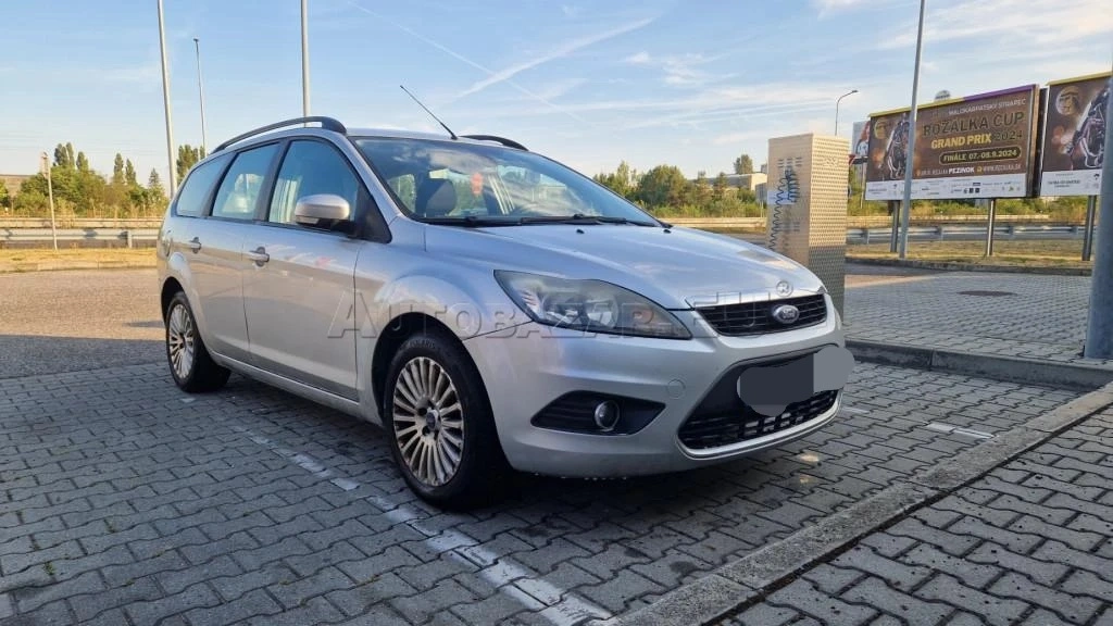 Ford focus combi 1.6 74kw benzín