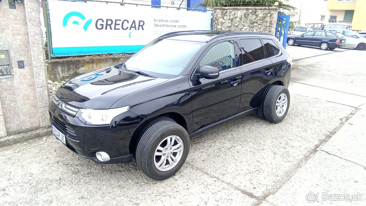 Mitsubishi   Outlander   2,0   MIVEC   2 WD    INVITE