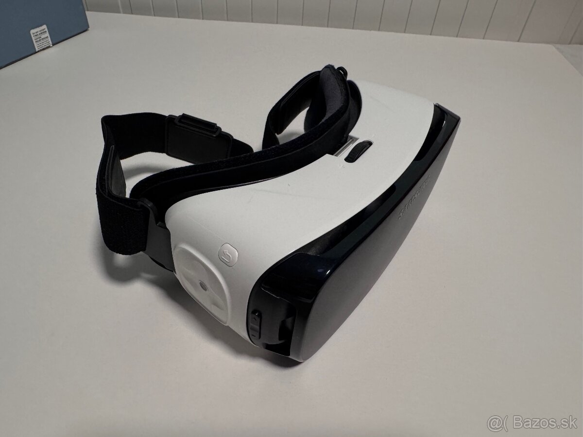 Samsung GEAR VR  - OCULUS - virtualna realita