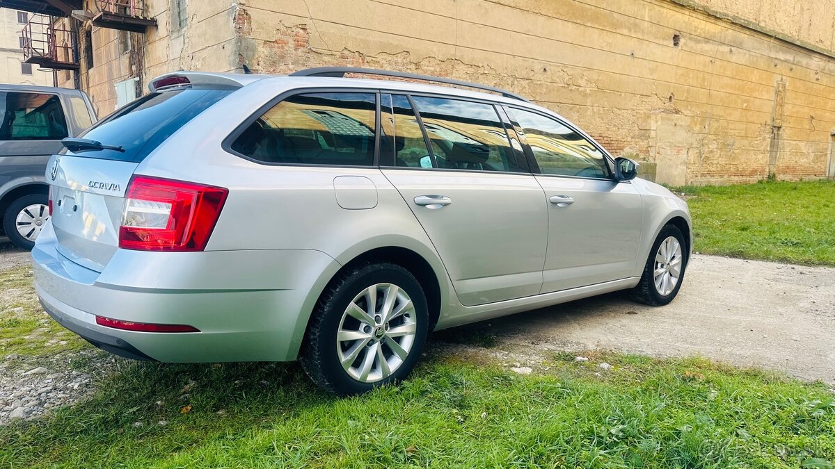 Škoda Octavia Combi  automat DSG