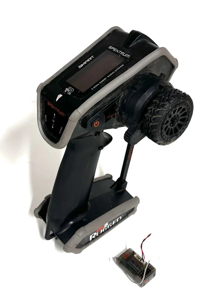 RC souprava Spektrum DX5 Rugged DSMR + příjimač SR6100AT