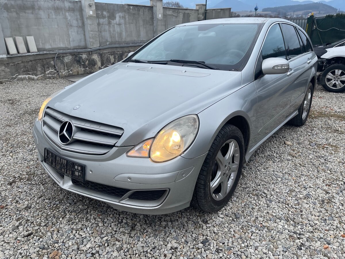 Mercedes r class w251 rozpredam diely 320cdi airmatic