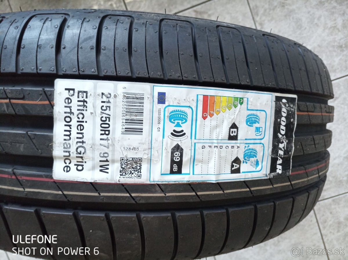 Predám pneu 215/50R17 91W GOODYEAR