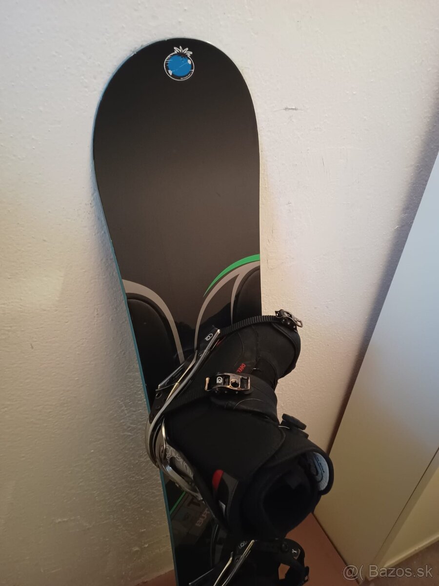 162 cm snowboard BURTON s viazanim Burton