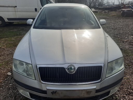 Rozpredam Skoda Octavia 2 1,9 tdi 77kw Farba 9156,9102,strie