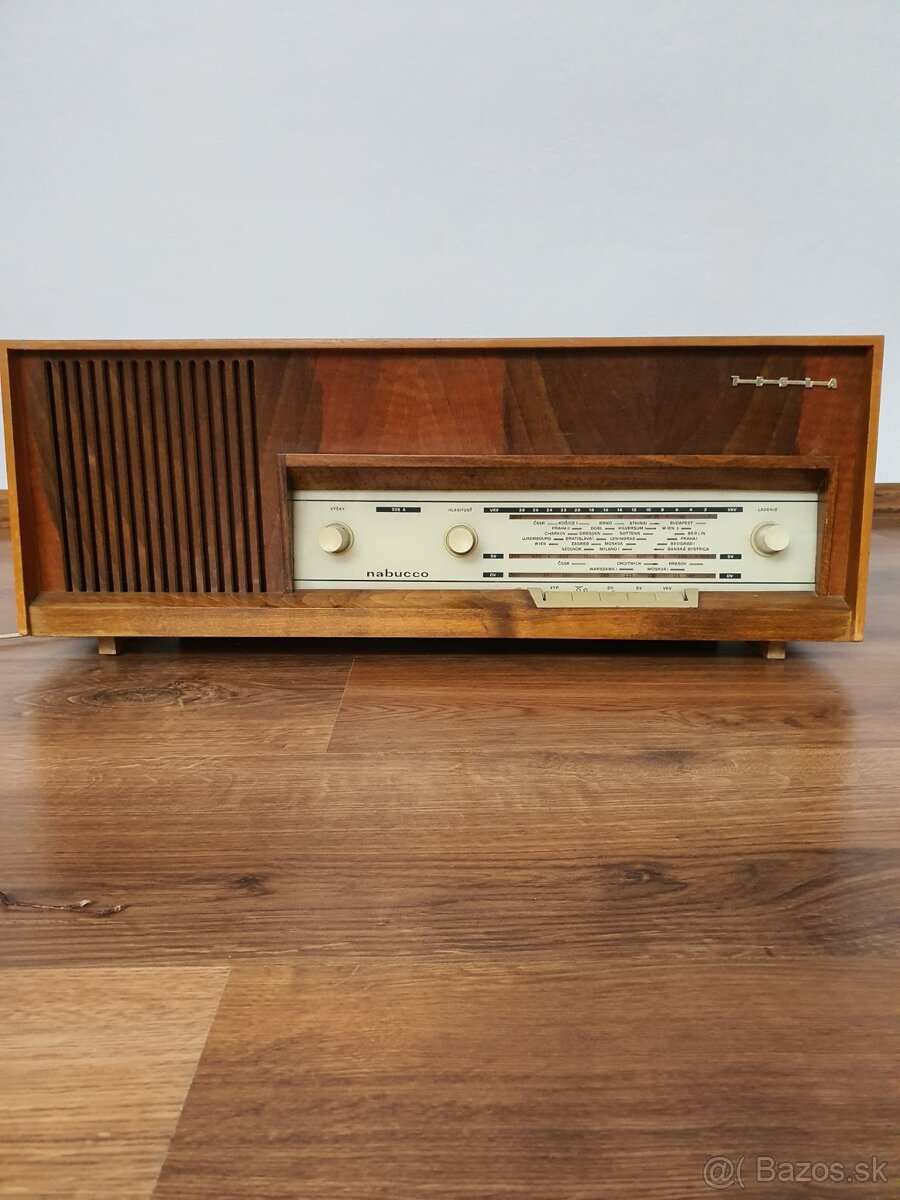 Predám starožitné/retro rádio TESLA Nabucco