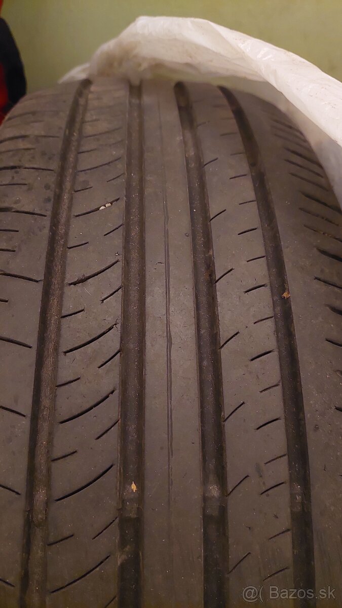 215/60 r17 dunlop