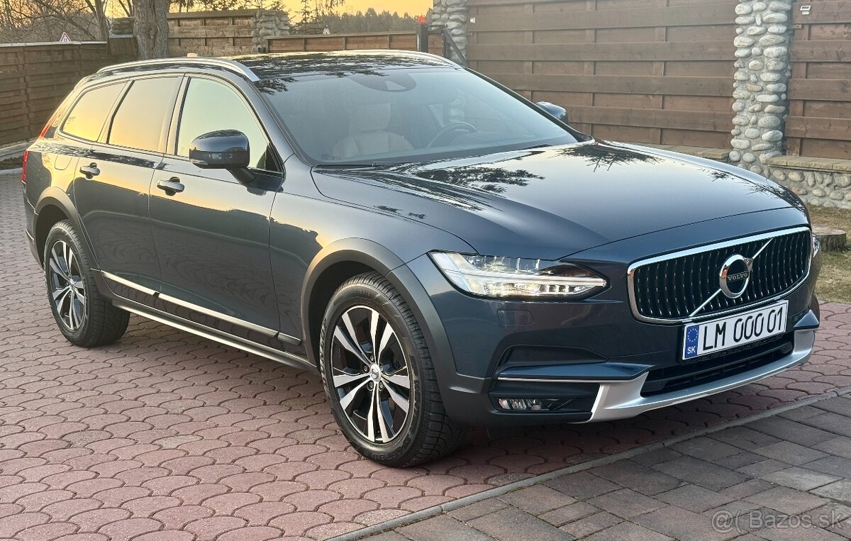 Volvo V90 CC D4 Cross Country Pro AWD A/T - Kúpené v SR