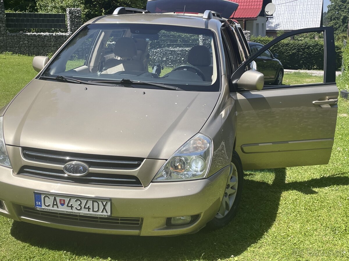 Kia Carnival