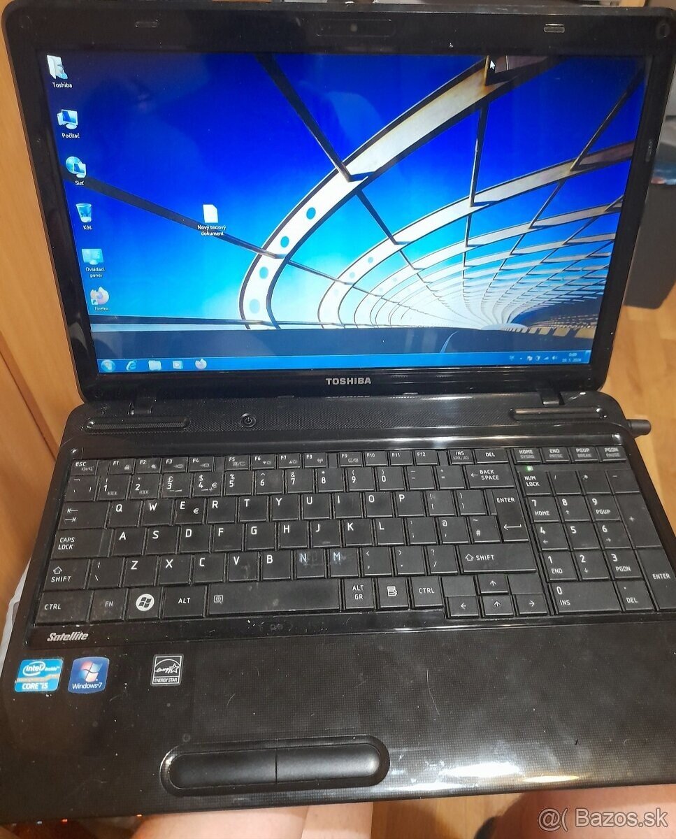 Toshiba L750 -i5, 4GB, 320GB, NVIDIA 520